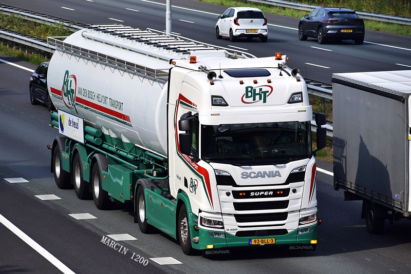 _DSC8449-crop-Van den Bosch Helvoirt Transport BHT-SCANIA R450 NG.JPG