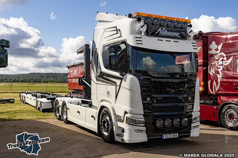 Scania R580 V8 - Nilssons Transport.jpg
