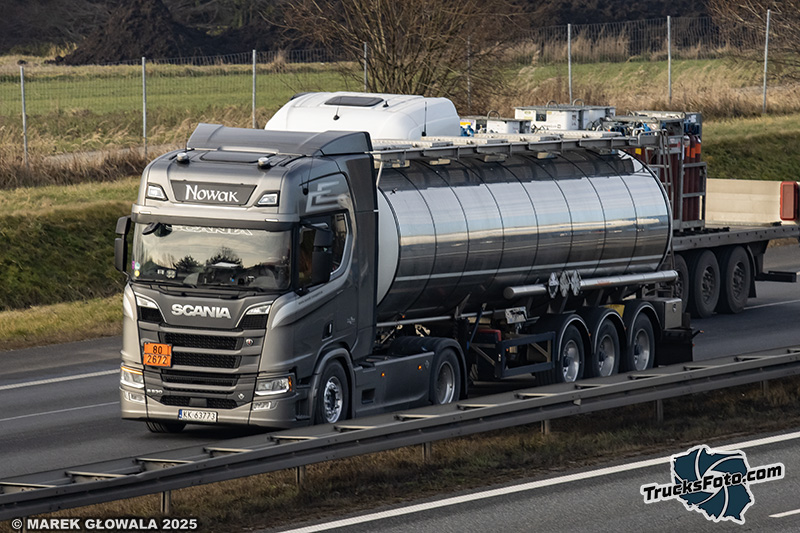 Scania R530 V8 - Nowak.jpg