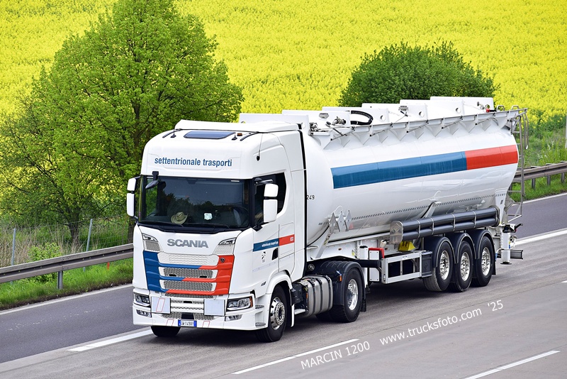 _DSC5061 SETTENTRIONALE TRANSPORTI-crop-SCANIA S.JPG