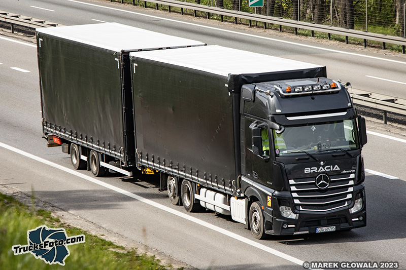 Mercedes-Benz Actros - Bracia.jpg