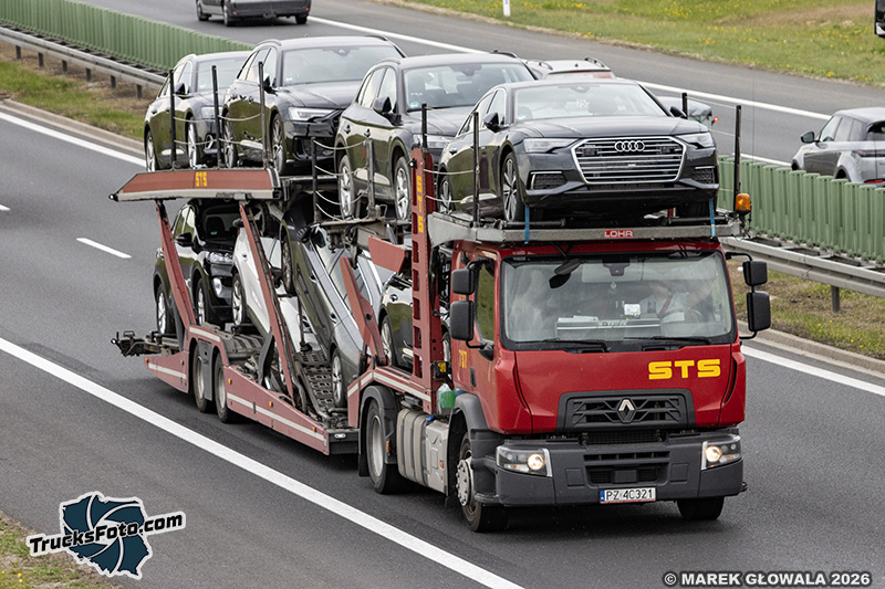 Renault Range D Wide - STS 737.jpg