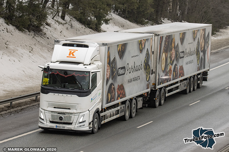 Volvo FH Aero LNG - Kuljetus Niskala.jpg