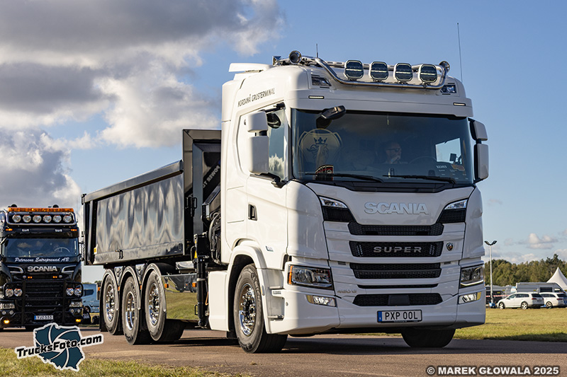 Scania 460G Super - Nordana.jpg