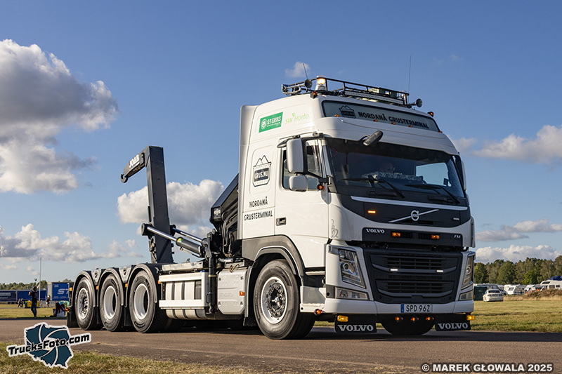 Volvo FM - Nordana.jpg