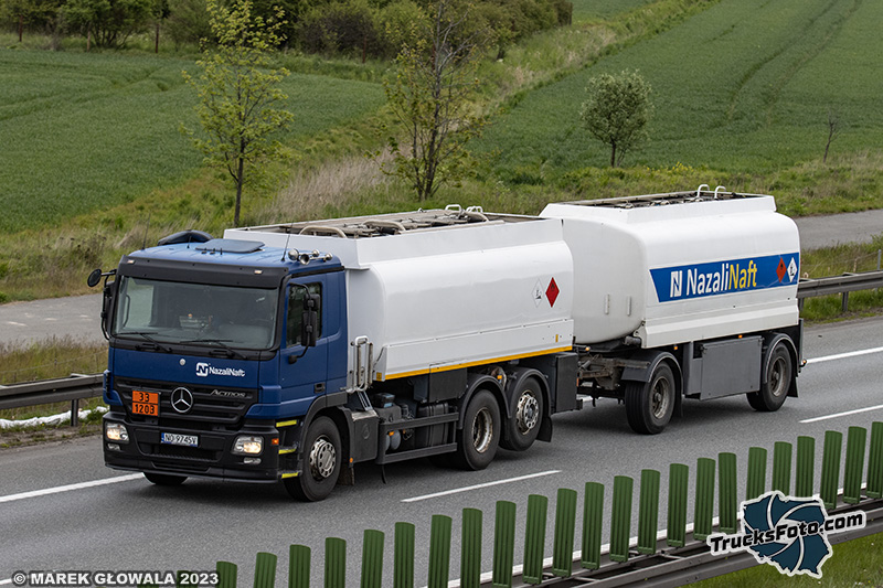 Mercedes-Benz Actros - Nazalinaft.jpg