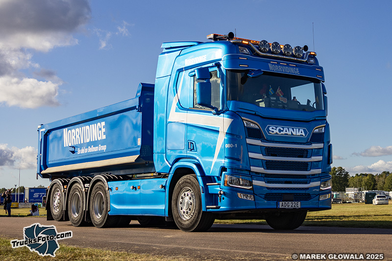 Scania R660 V8 - Norrvidinge.jpg