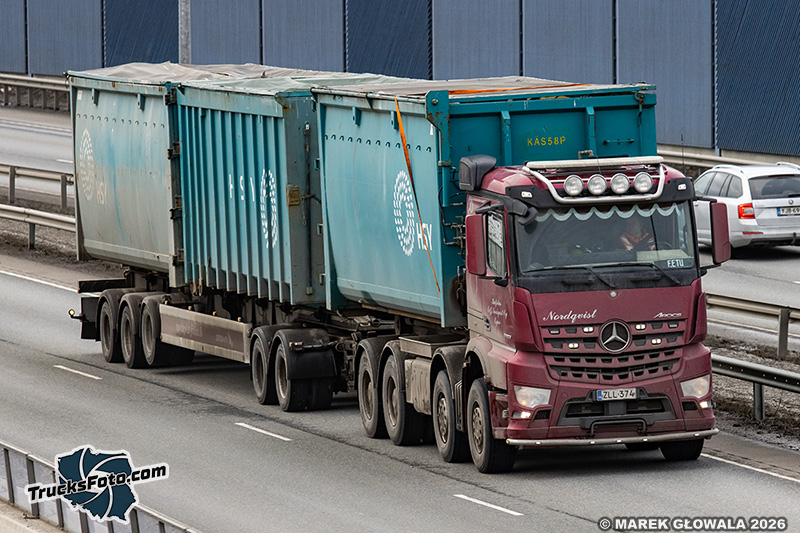 Mercedes-Benz Arocs - Nordqvist.jpg