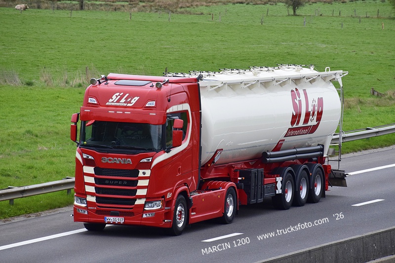 _DSC4618 SI LOG-crop-SCANIA S560 SUPER.JPG