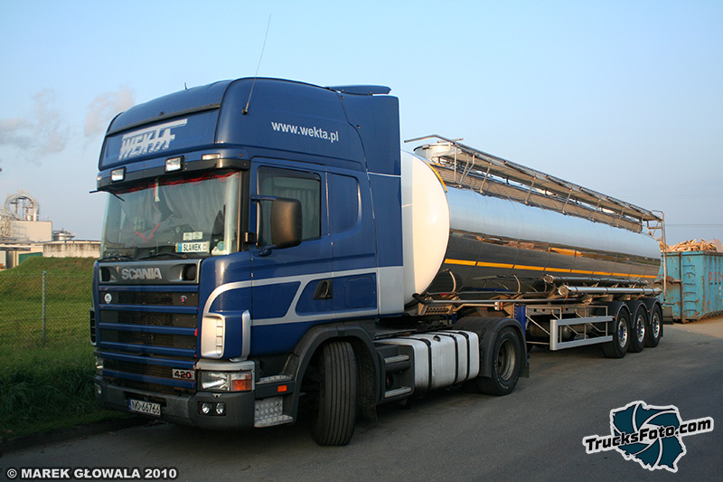 Scania serii 4 124L 420 - Wekta.jpg