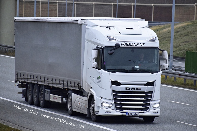 _DSC0025 FORMANN NT-crop-DAF XG.JPG