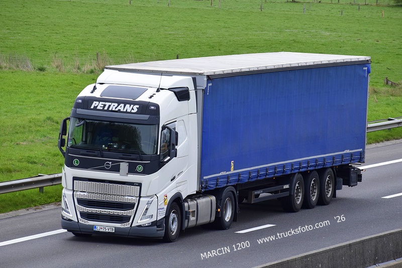_DSC4658 PETRANS-crop-VOLVO FH5.JPG