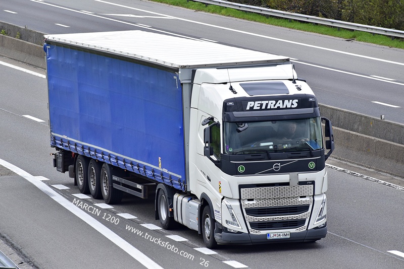 _DSC5622 PETRANS-crop-VOLVO FH5.JPG