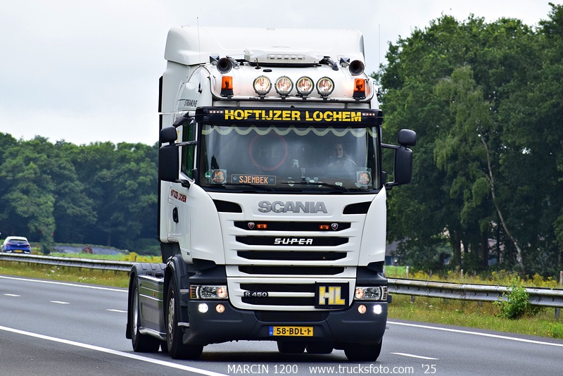 _DSC9899 HOFTIJZER LOCHEM-crop-SCANIA R450.JPG