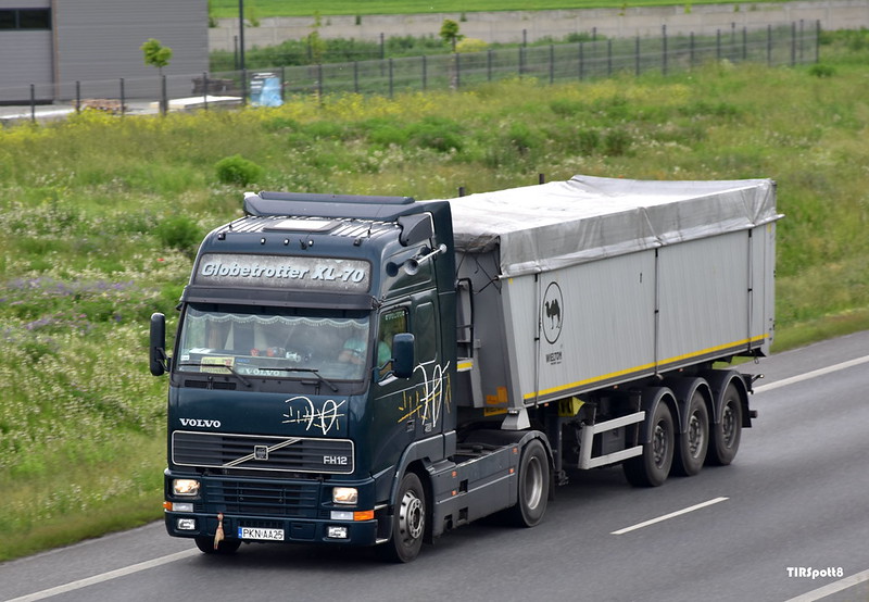 VolvoFH-12XL-70.jpg