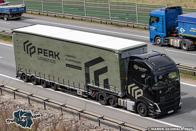 Volvo FH5 - Peak Logistics.jpg