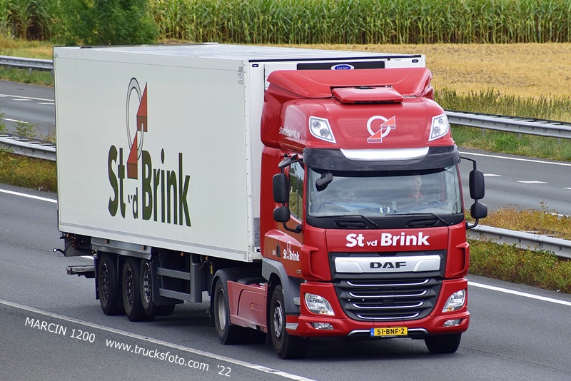 _DSC7032 ST VD BRINK-crop-DAF CF II.JPG