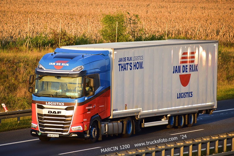 _DSC00011 (1783) JAN DE RIJK-crop-DAF XG.JPG