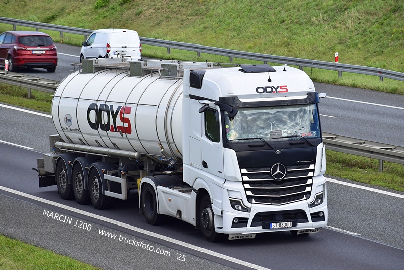 _DSC2152 ODYS-crop-ACTROS MP5.JPG