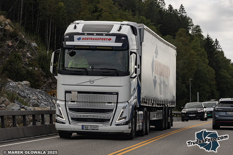 Volvo FH5 - Noratransport.jpg