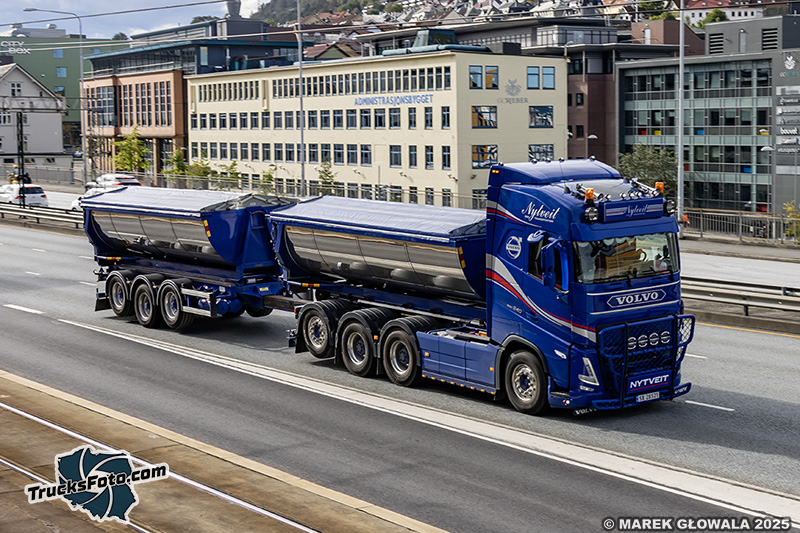 Volvo FH5 - Nytveit.jpg