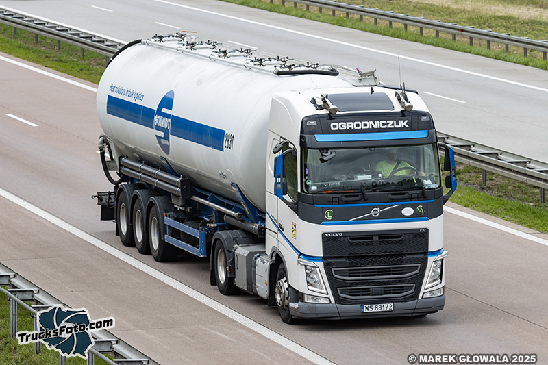 Volvo FH - Ogrodniczuk Schmidt.jpg