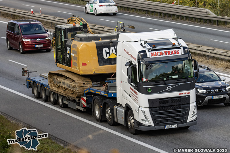 Volvo FH - Mich-Trans.jpg