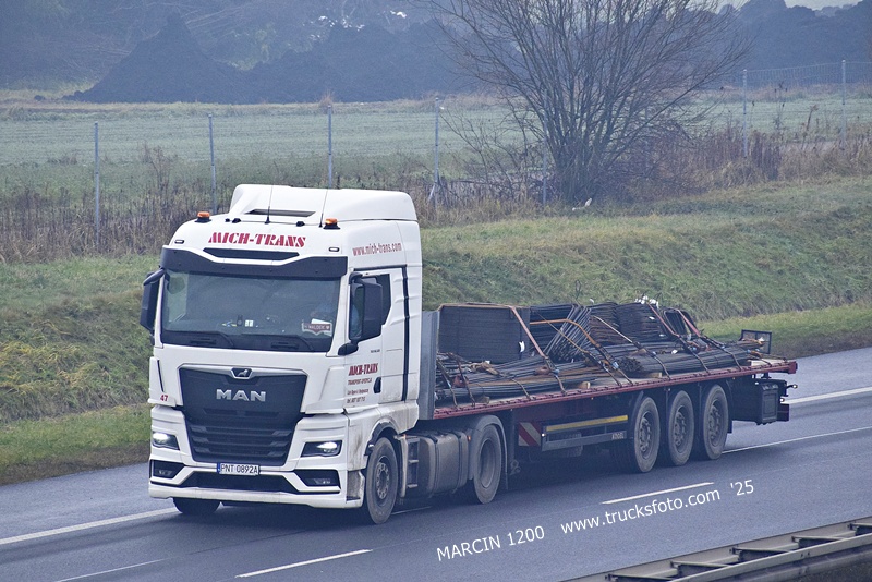 _DSC6506 MICH-TRANS-crop-MAN TGX II.JPG