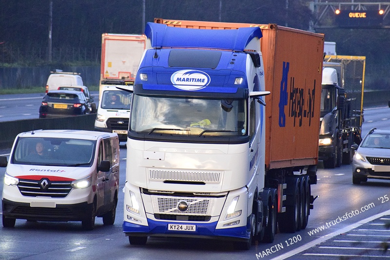 _DSC9236 MARITIME-crop-VOLVO FH AERO.JPG