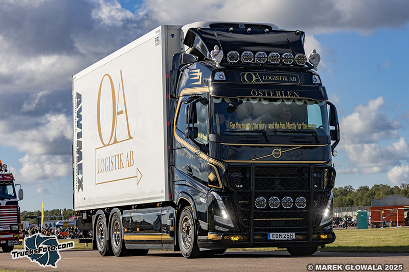 Volvo FH - OA Logstic AB.jpg