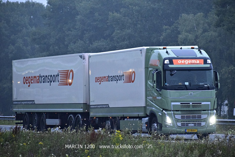 _DSC9548 OEGEMA TRANSPORT-crop-VOLVO FH5 25,25m.JPG