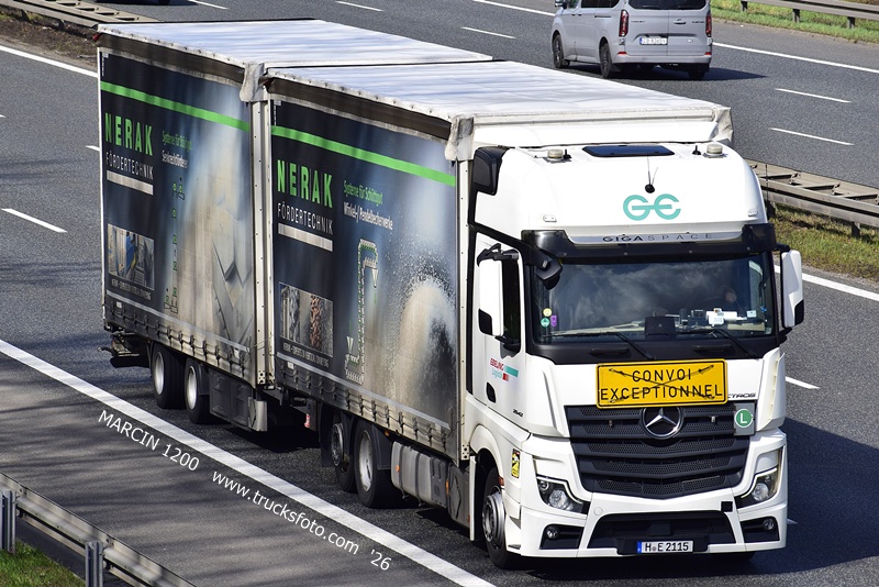 _DSC4131 EBELING LOGISTIK-crop-ACTROS mp5.JPG
