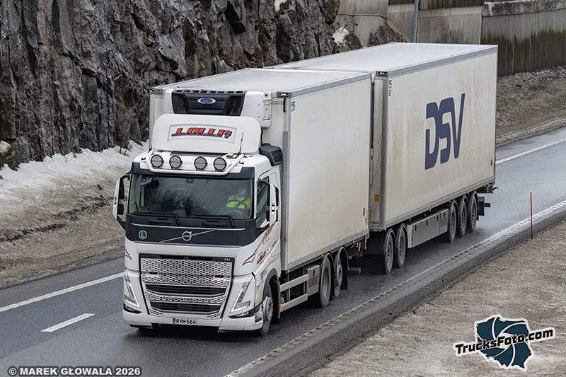 Volvo FH - J. Olli.jpg