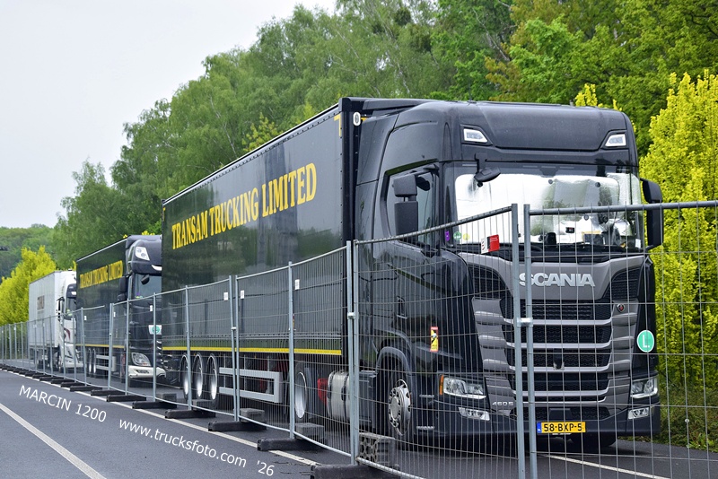_DSC7624 Transam Trucking Limited-crop-SCANIA S460.JPG