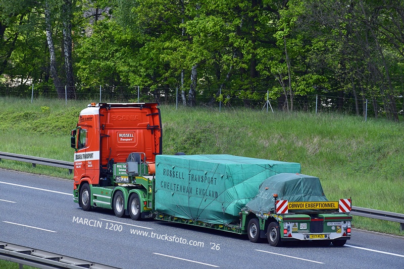 _DSC7960-crop-RUSSELL-SCANIA S660 V8.JPG