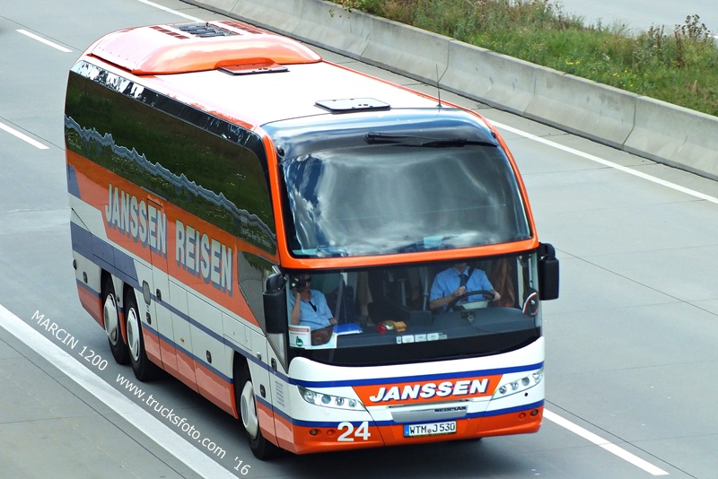 DSCF6863 NEOPLAN-crop-JANSSEN REISEN.jpg