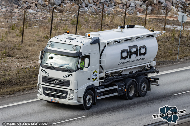 Volvo FH3 - Oro.jpg