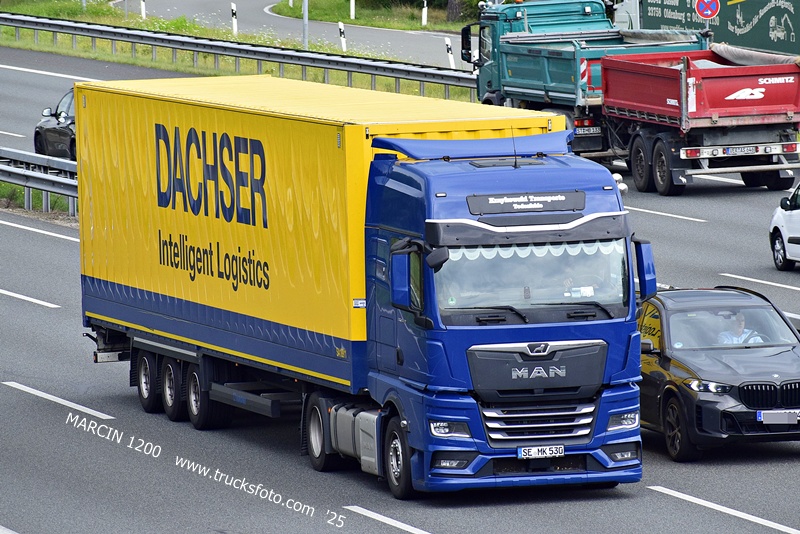 _DSC9358 KRZYKOWSKI TRANSPORTE DACHSER-crop-MAN TGX II.JPG