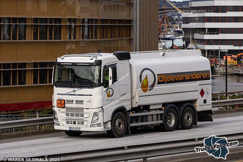 Volvo FH4 - Oljeleverandoren.jpg