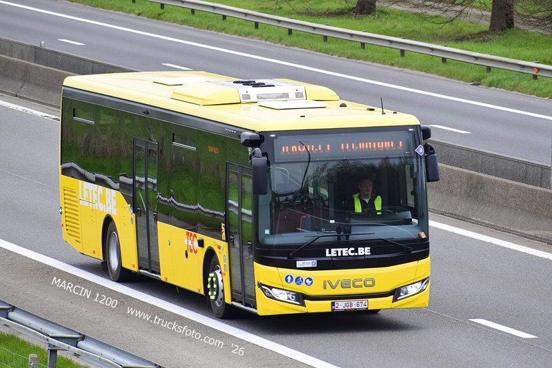 _DSC4768 AUTOBUS IVECO-crop-CROSSWAY.JPG