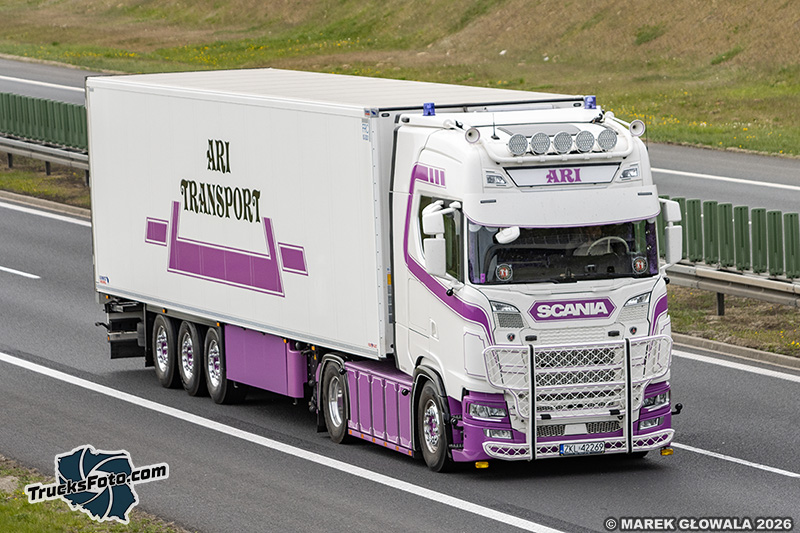 Scania 530S - Ari Transport.jpg