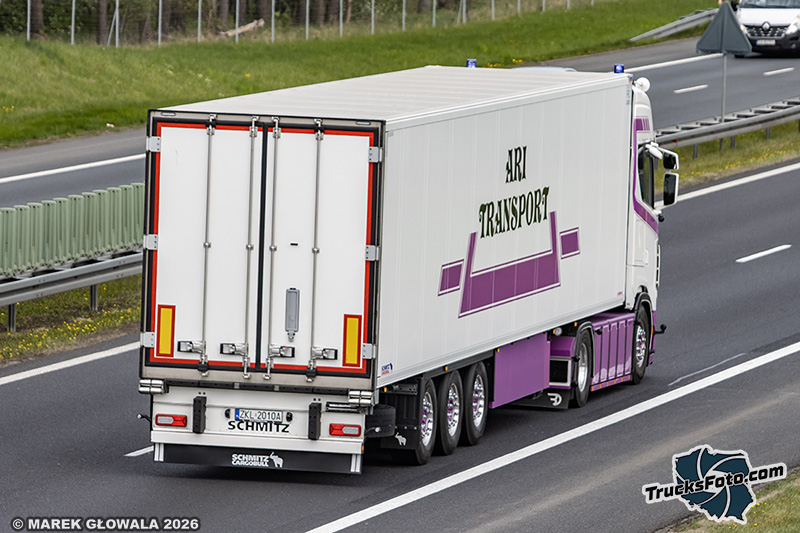 Scania 530S Ari.jpg