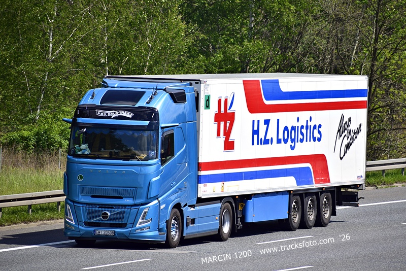 _DSC8009 DOLO TRANS-crop-VOLVO FH AERO.JPG