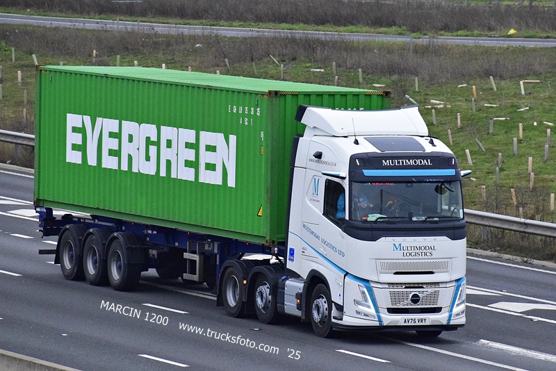 _DSC0158 MULTIMODAL-crop-VOLVO FH AERO -------.JPG
