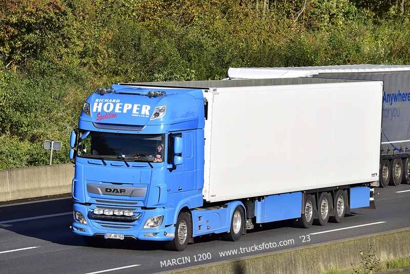 _DSC8126 HOEPER-crop-DAF XF 106 II.JPG