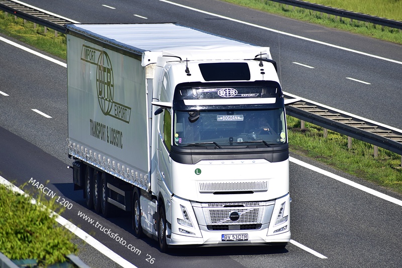 _DSC7727 DTR-crop-VOLVO FH AERO.JPG