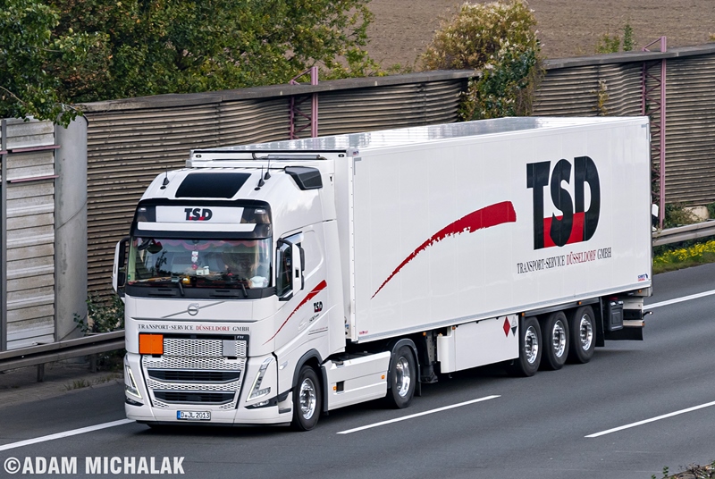 DSC_70557.jpg