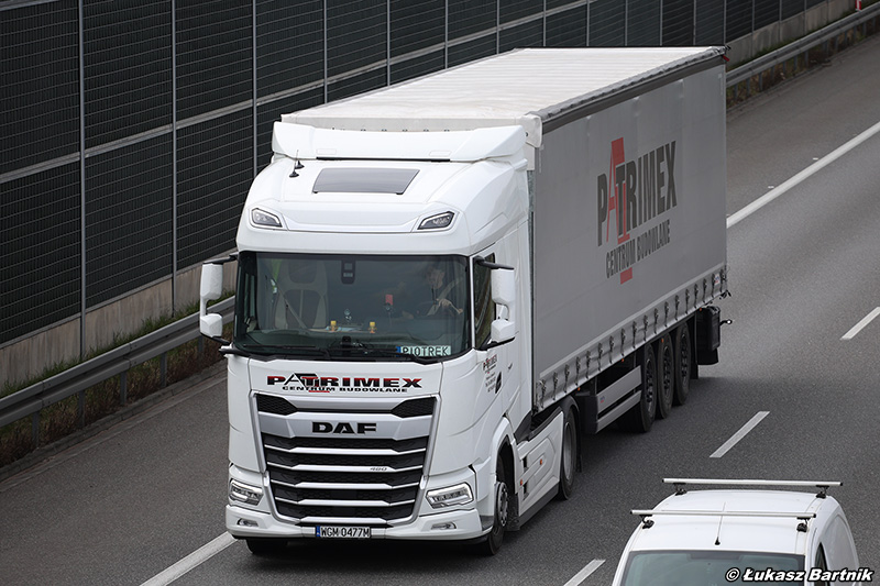 IMG_3480 DAF XG Patrimex.jpg