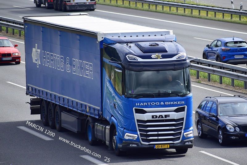 _DSC8787 HARTOG&BIKKER-crop-DAF XG.JPG