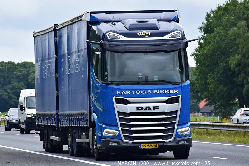 _DSC9943 HARTOG&BIKKER-crop-DAF XG.JPG